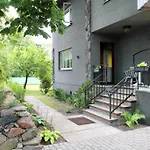 Hostel Kraavi Guest Kuressaare