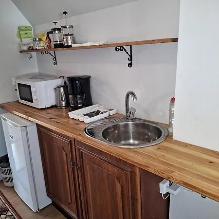 Hostel Kraavi Guest Kuressaare
