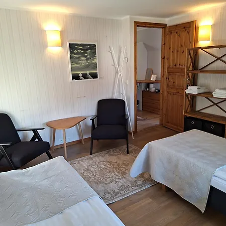 אכסניה Kraavi Guest קורסארה