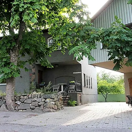Hostel Kraavi Guest