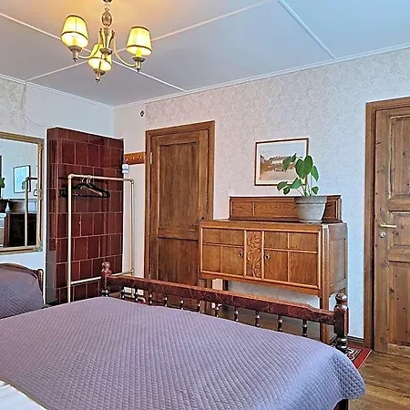 Hostel Kraavi Guest *