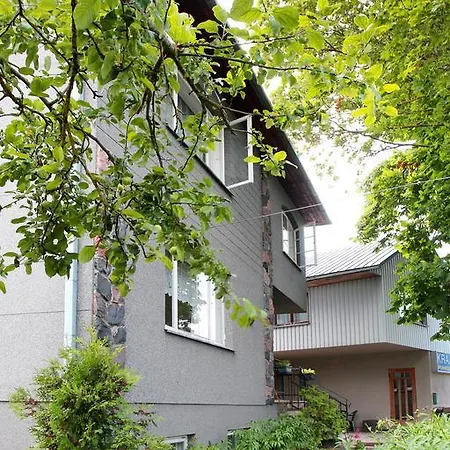 Hostel Kraavi Guest *