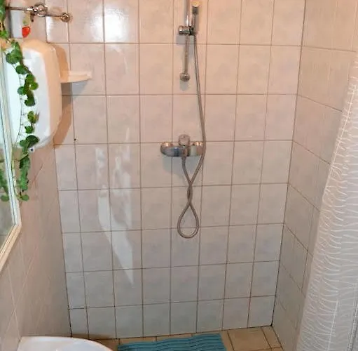 Kraavi Guest Hostel Kuressaare